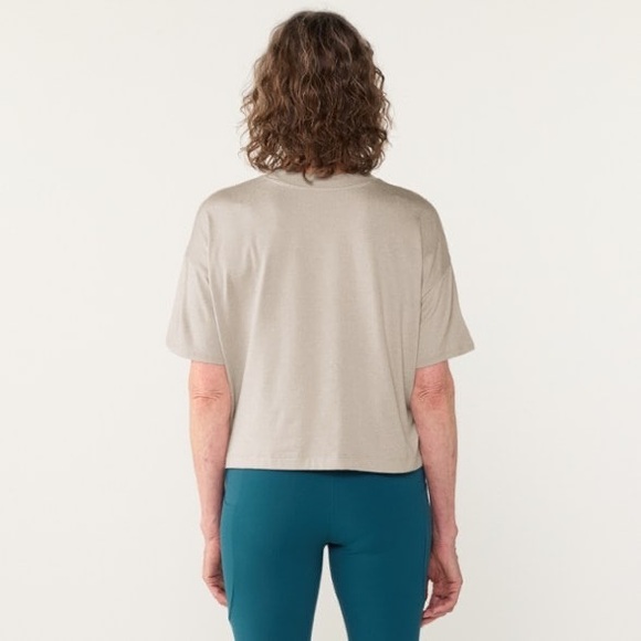 Vuori Women’s Energy T-Shirt Size Large - Picture 3 of 7